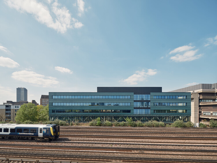 Paradise SE11 Mass Timber Office / Feilden Clegg Bradley Studios - Exterior Photography