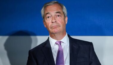 Farage proposes large-scale deportations of asylum seekers