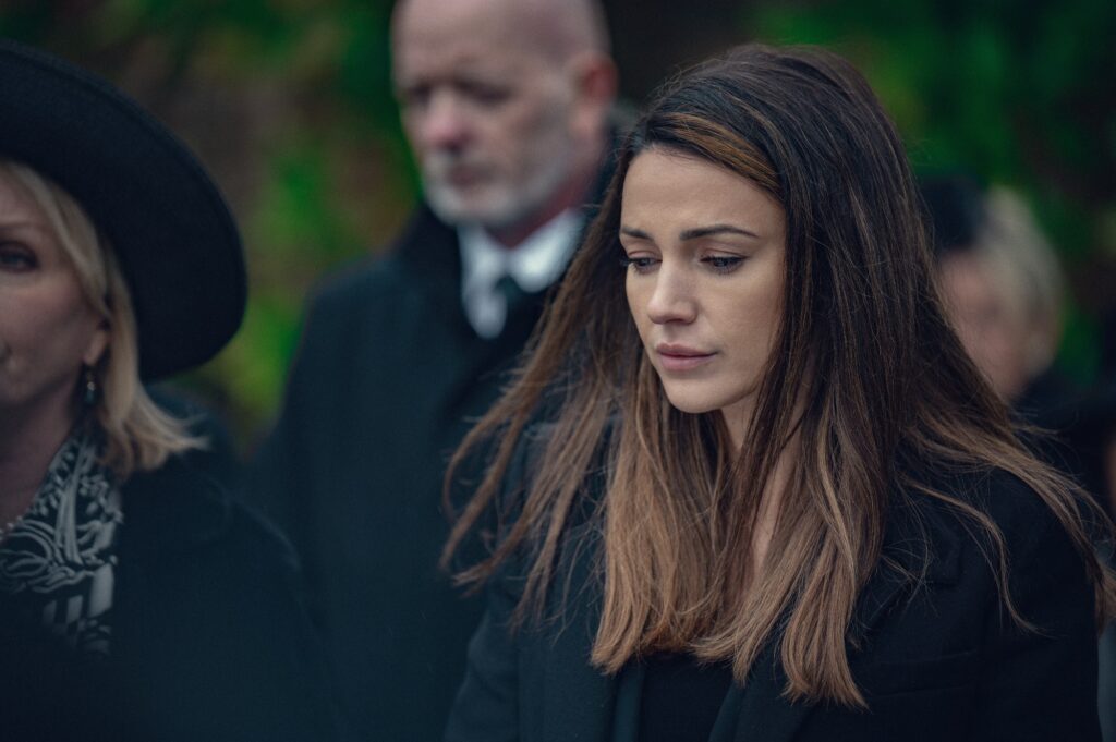 michelle-keegan-in-netflix-thriller-fool-me-once