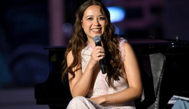 Laufey Talks Music Education and Genre Snobbery at Grammy Museum Chat
