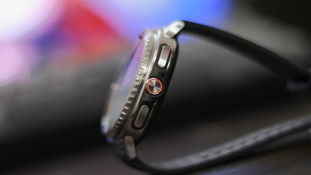Galaxy Watch 8 Classic now comes with ultra-cheap Buds 3 Pro