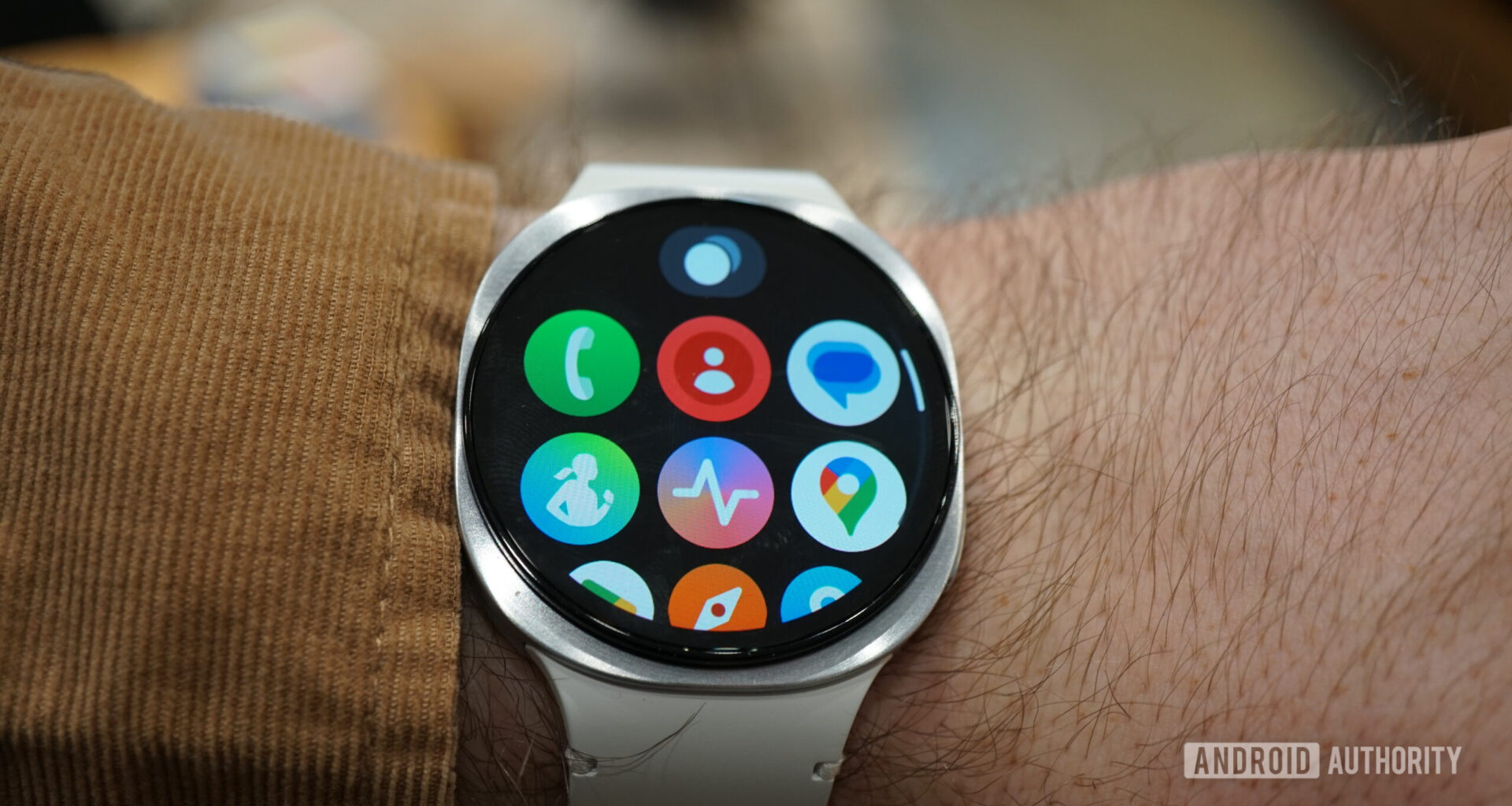 Wear OS has started showing some types of photo passes.