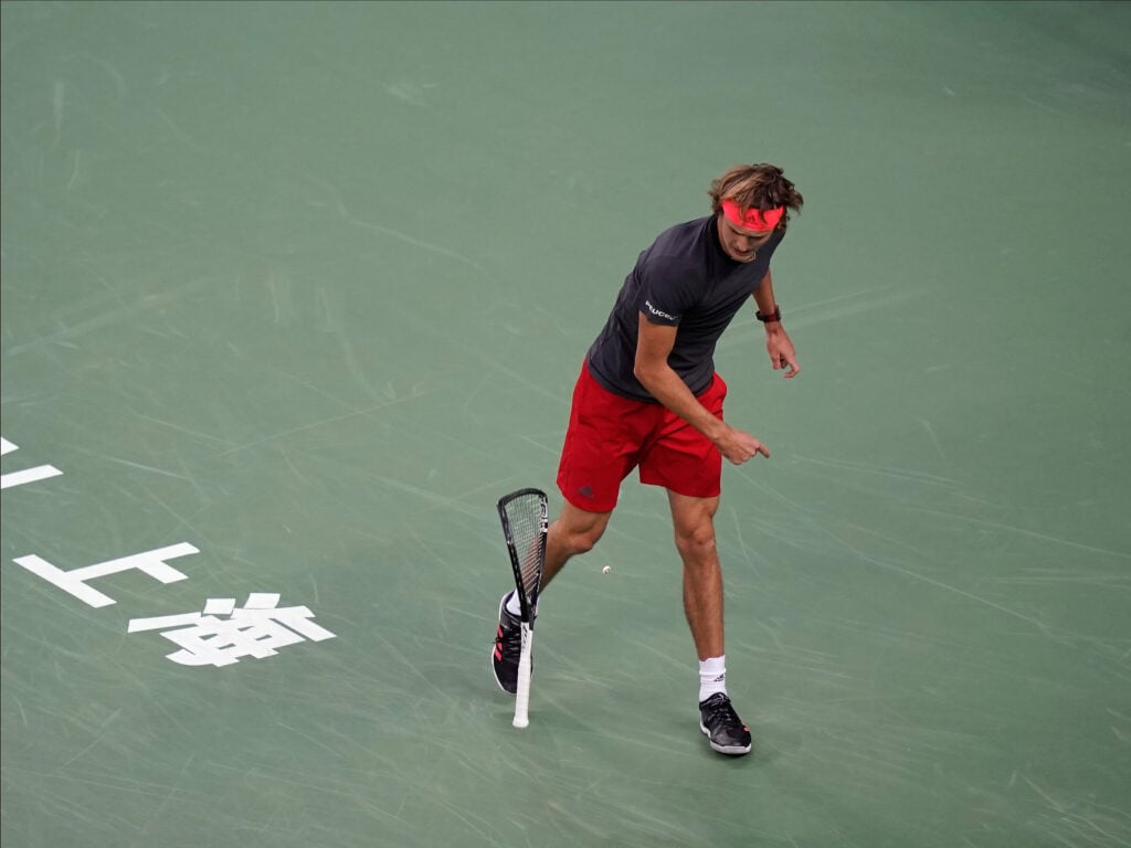 Alexander Zverev smashes his racket at the 2018 Rolex Shanghai Masters