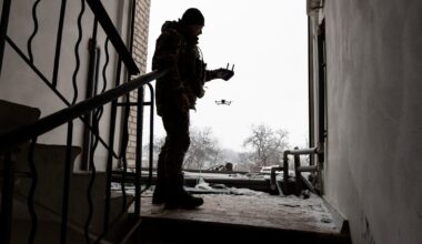 Ukraine and Russia trade drone strikes on Kyiv’s independence day – POLITICO