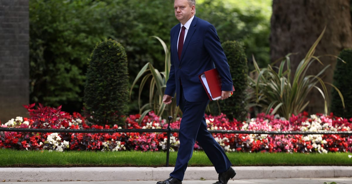 Labour takes fight to Nigel Farage on Brexit – POLITICO