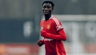 Manchester United under-21 game abandoned after Sekou Kone head injury
