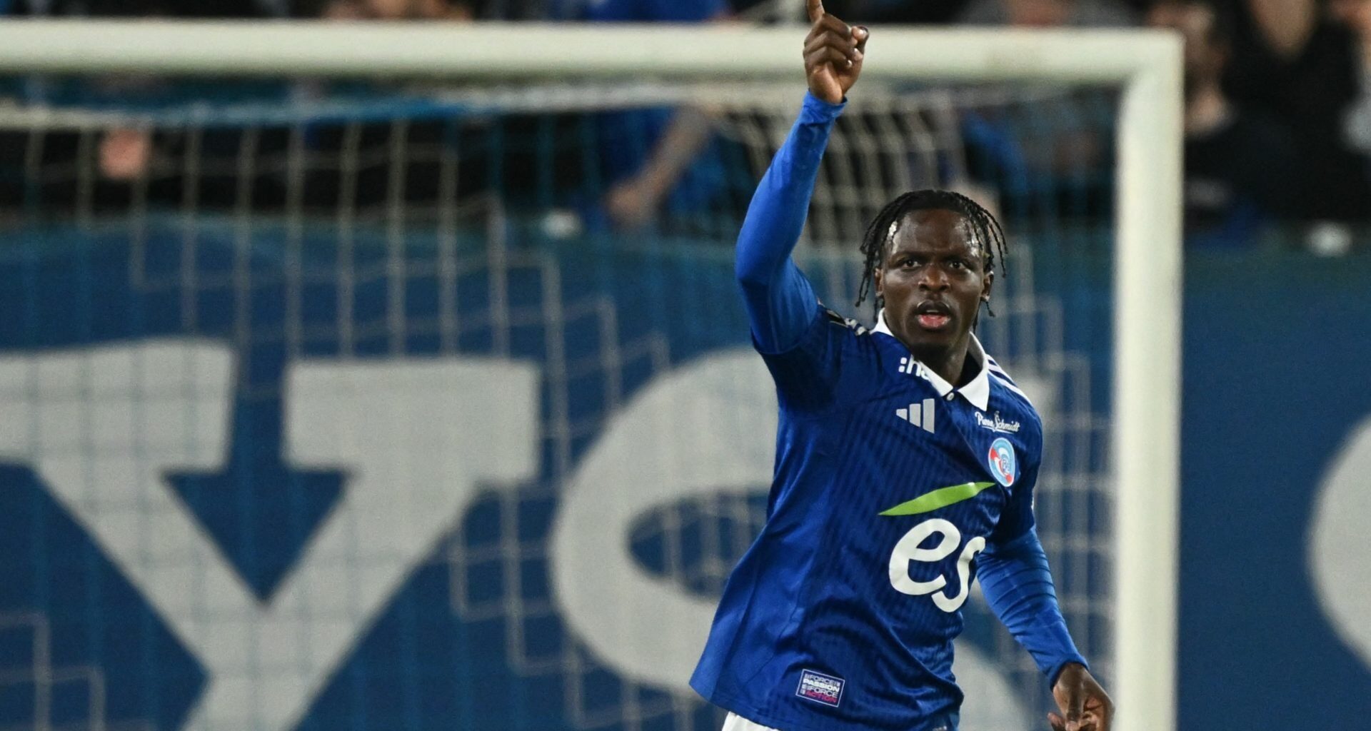 Leeds United retain Dilane Bakwa hope as Fulham and Nottingham Forest lurk