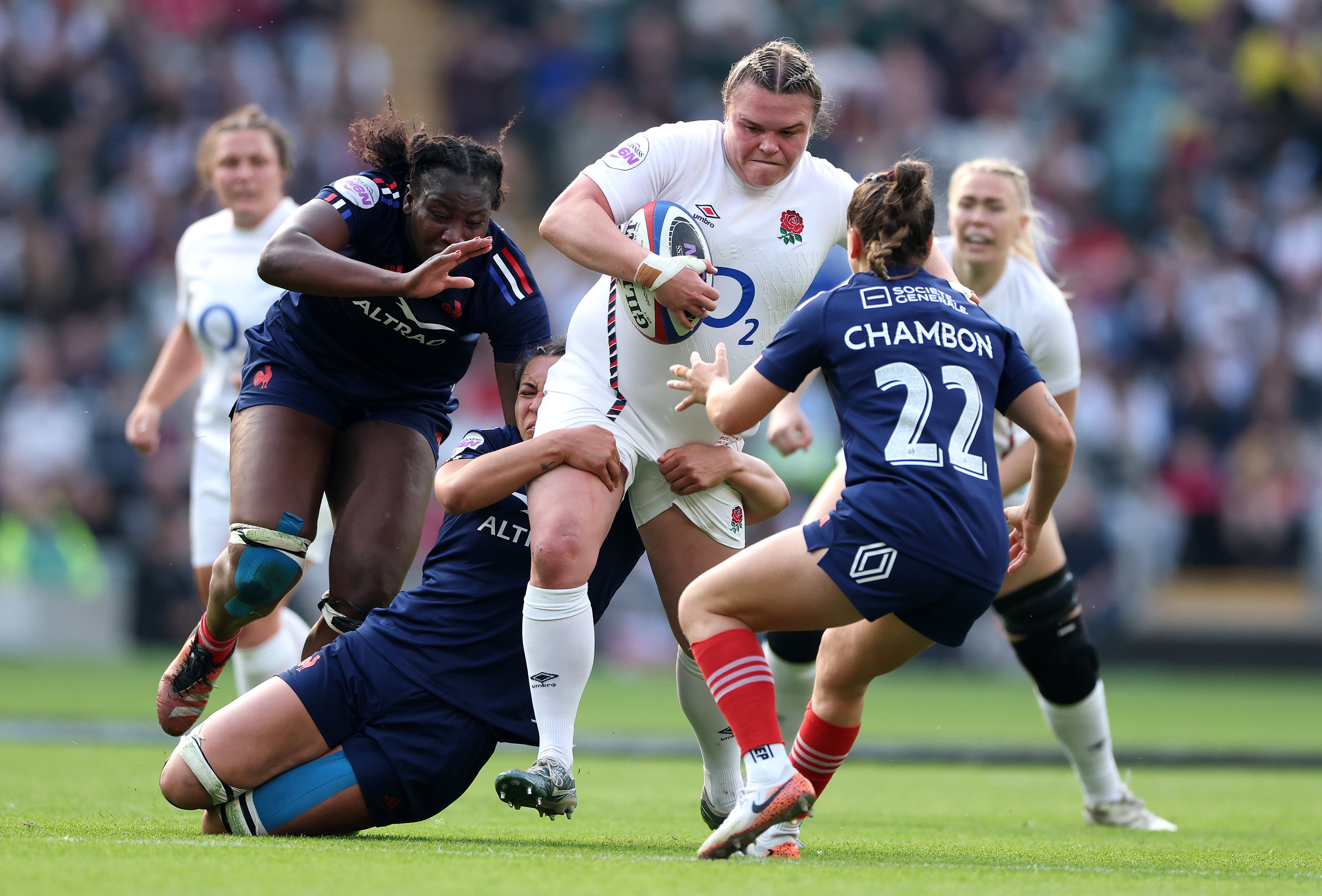 Sarah Bern is a dynamic force in the loose
