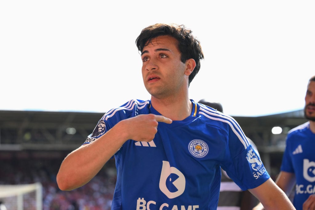 Facundo Buonanotte in action for Leicester.
