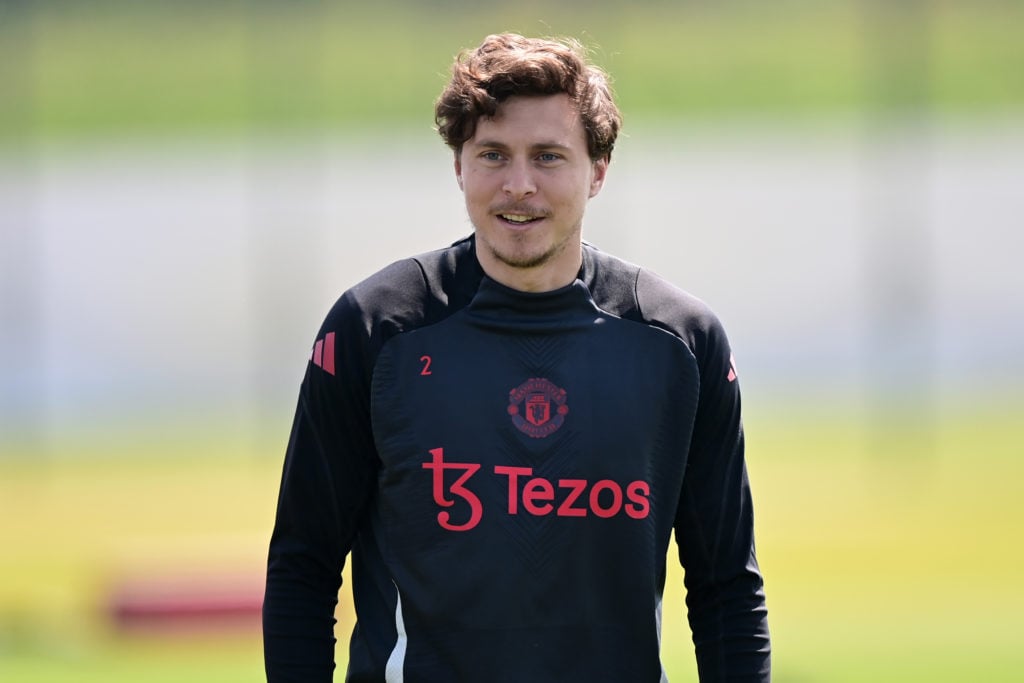 Victor Lindelof training at Manchester United