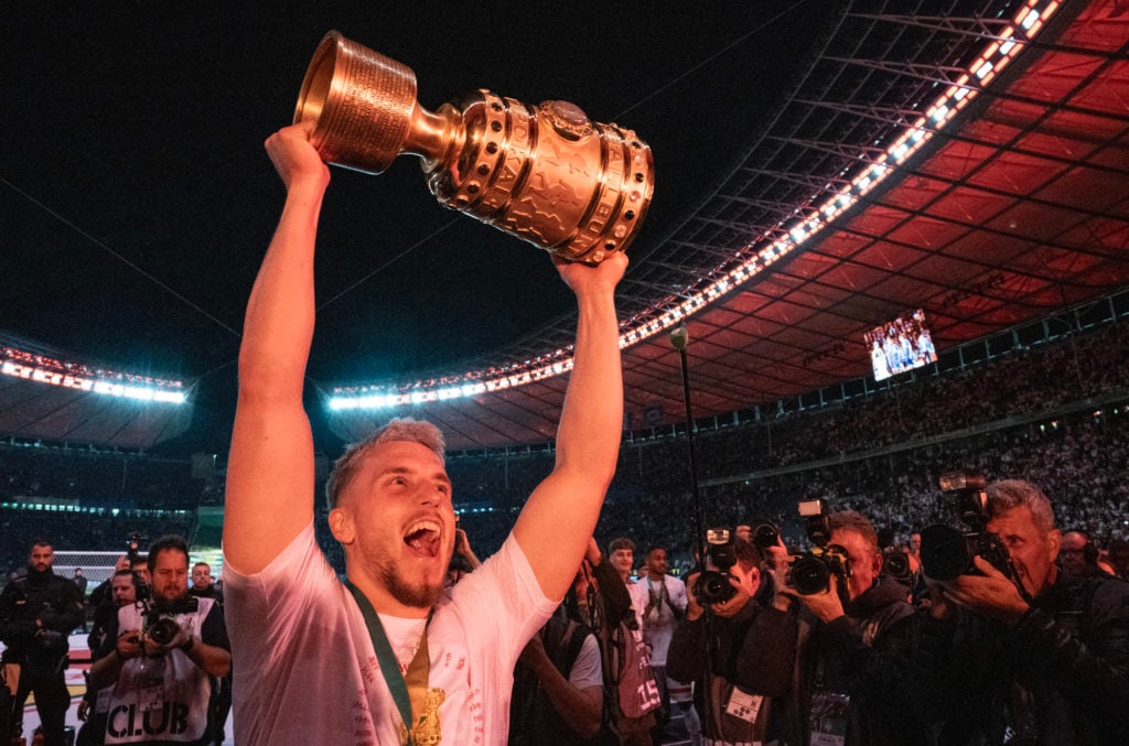 FBL-GER-CUP-BIELEFELD-STUTTGART