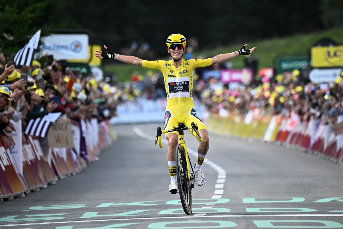 Pauline Ferrand-Prévot celebrating stage win at the Tour de France Femmes avec Zwift.