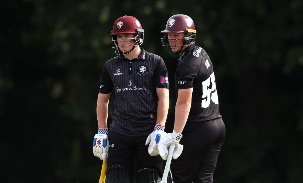 Rew brothers inspire Somerset to victory over Middlesex