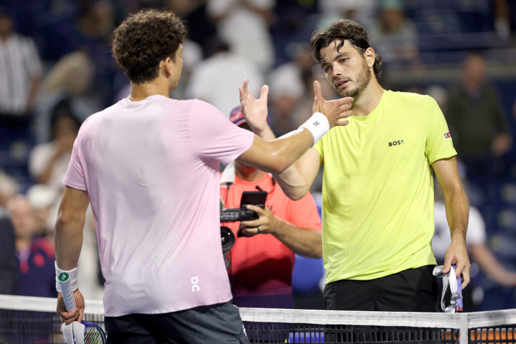 Ben Shelton and Taylor Fritz shake hands
