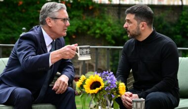 Starmer embraces Zelenskyy in London ahead of Alaska crunch talks