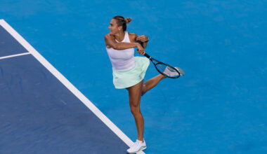 Sabalenka holds off Vondrousova; faces Raducanu next in Cincinnati