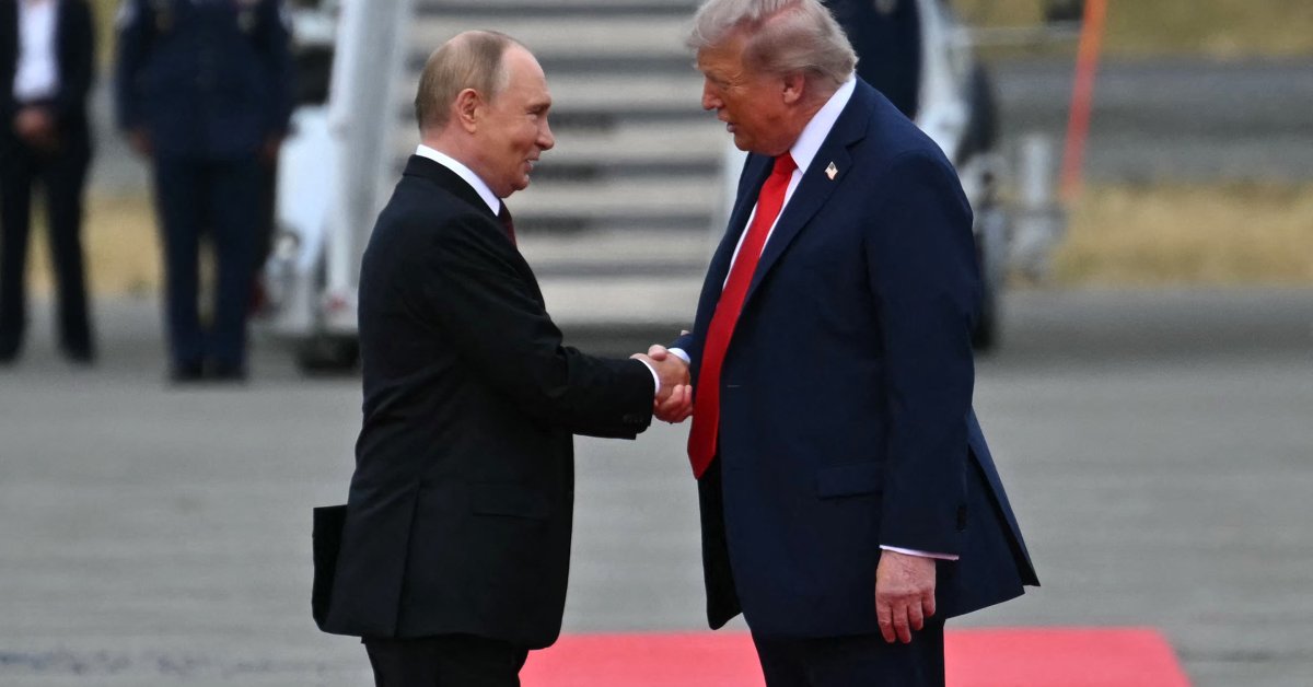 Trump and Putin Begin 'High Stakes' Summit in Alaska