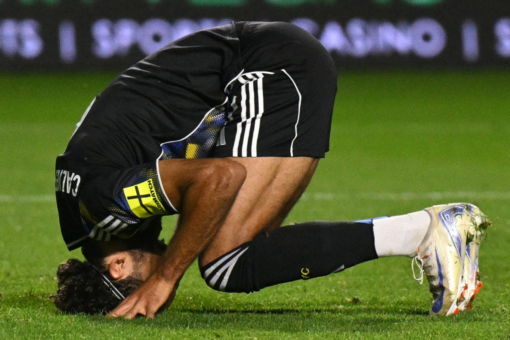 Dominic Calvert-Lewin of Leeds United reacts to a missed chance
