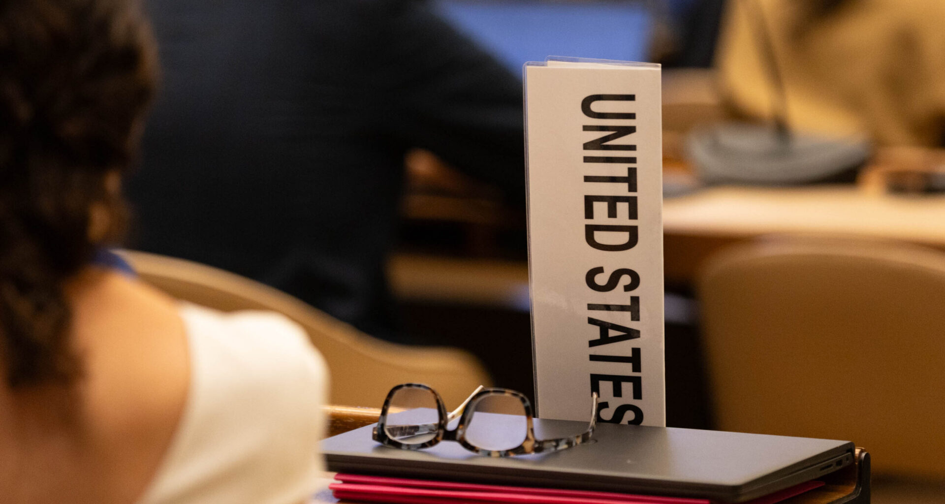 Oil states against production cuts deadlock a plastic treaty