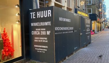 More high street shops go bankrupt, online outlets thrive: CBS
