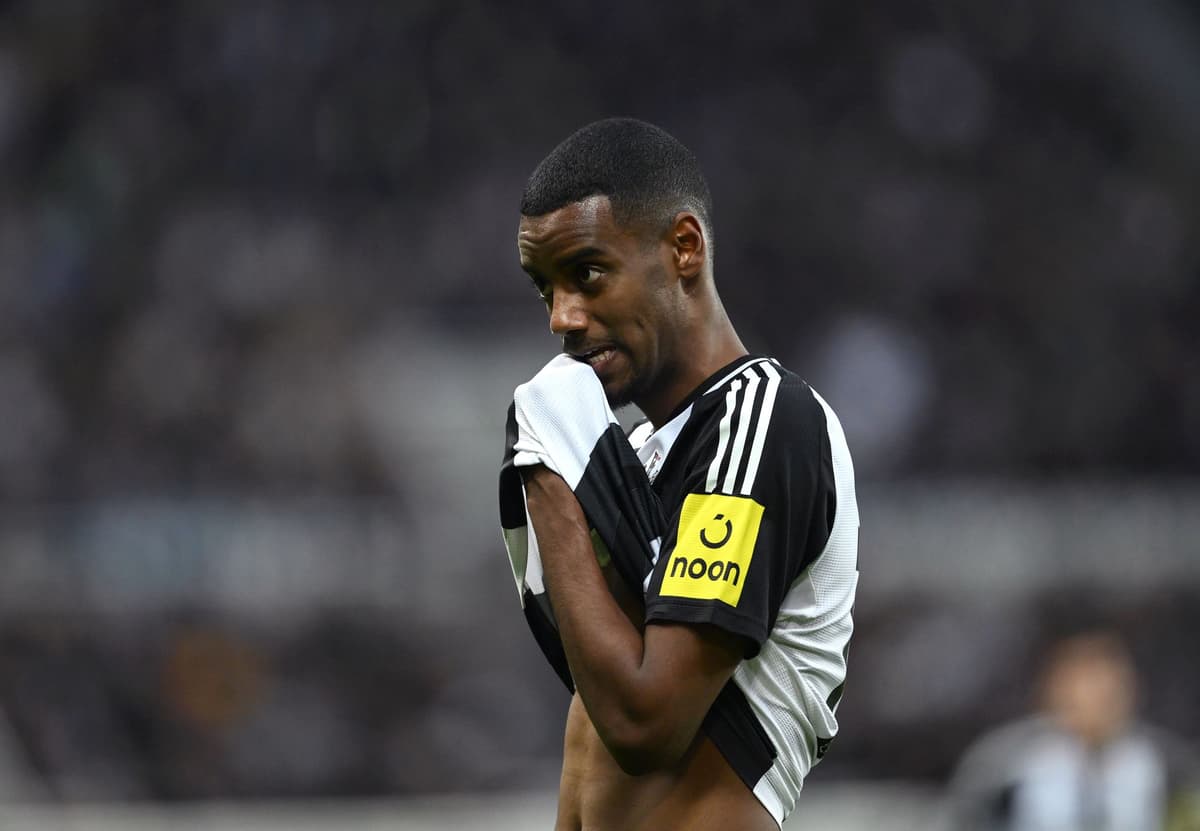 Alexander Isak to Liverpool transfer twist as Newcastle make key decision - London Evening Standard