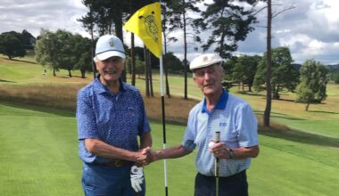 Great-Grandad Gets Hole-in-One at Age 93 – May Be the Oldest Golfer in Britain to Do it