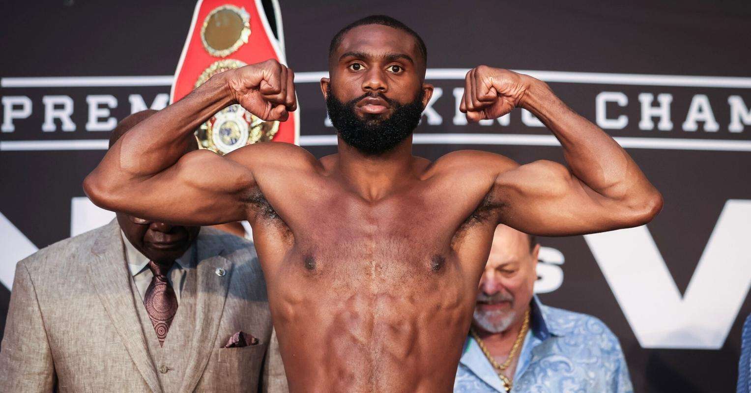 Boxing’s Tallest Word Champion Offer Jaron Ennis Title Shot In New Weight Class
