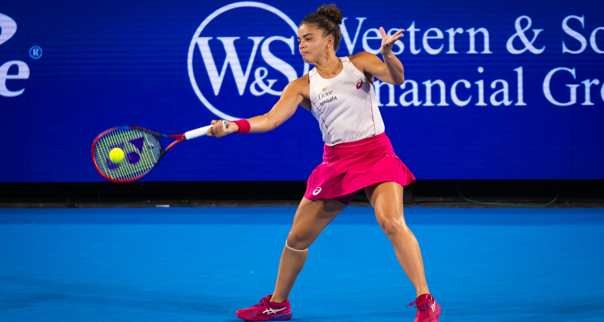 Paolini outlasts Gauff in gritty Cincinnati quarterfinal