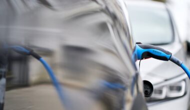 Northern Ireland’s new car dealers recorded weakest July in three years as new EV grant scheme is launched – The Irish News