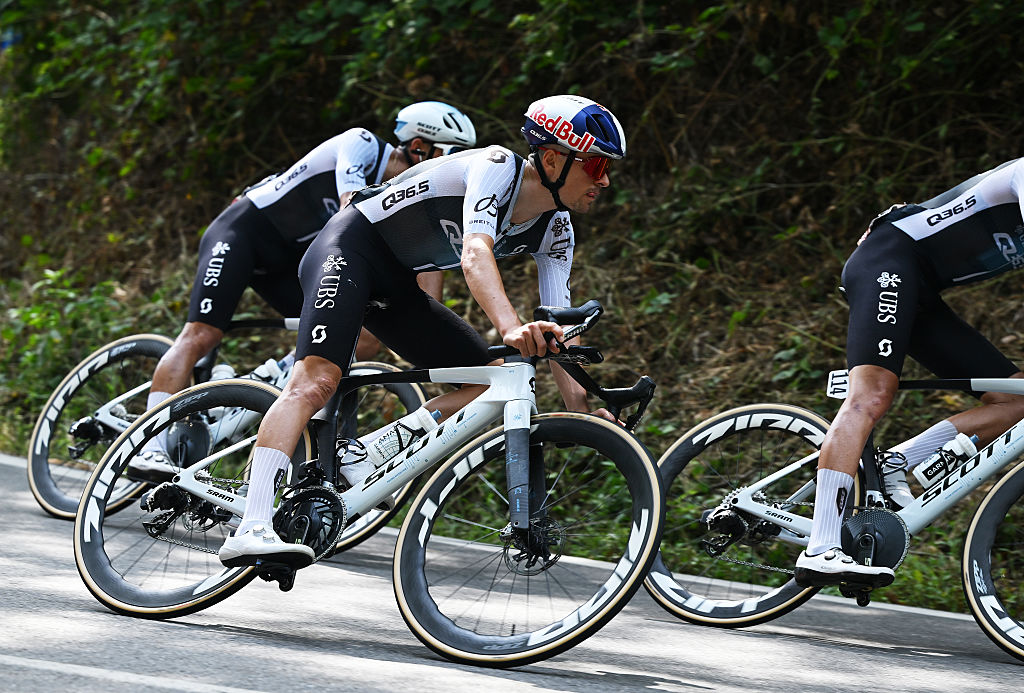 NOVARA, ITALY - AUGUST 23: Thomas Pidcock of Great Britain and Team Q36.5 Pro Cycling competes during the La Vuelta - 80th Tour of Spain 2025, Stage 1 a 186.7km stage from Torino-Reggia di Venaria to Novara / #UCIWT / on August 23, 2025 in Novara, Italy.
