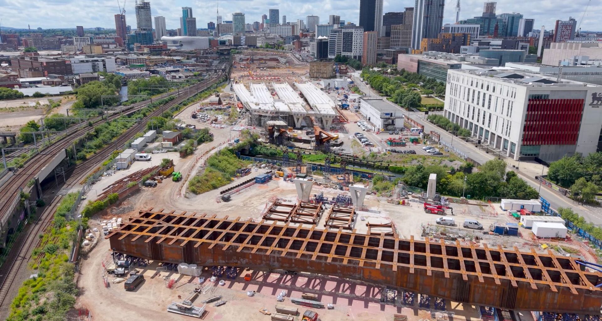 112m-long HS2 bridge ready to be positioned in Birmingham