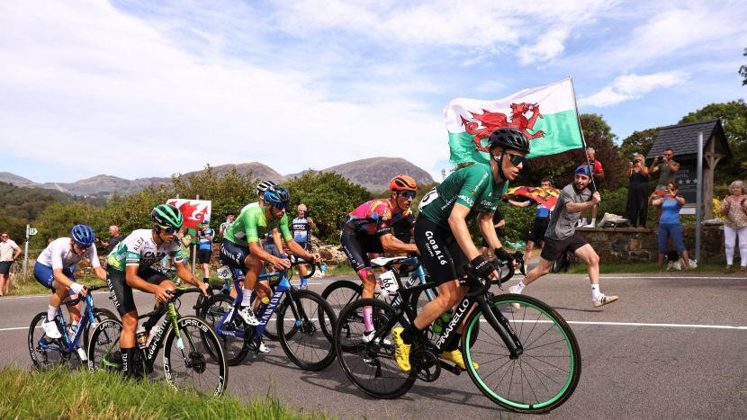 Lloyds Tour of Britain Men: A Thrilling Journey Through South Wales and Across England – A Boost for Local Tourism