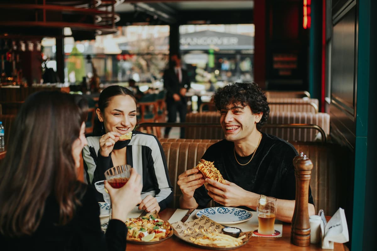 London restaurants are offering late-night tables in fightback against 6pm bookings trends