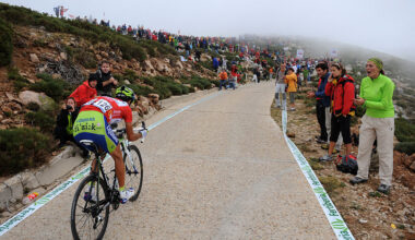 Cycling: 65th Tour of Spain 2010 / Stage 20Vincenzo NIBALI (Ita) Red Jersey / Illustration Illustratie Bola Del Mundo (2247m)/ Public Publiek Spectators Fans Supporters / San Martin de Valdeiglesias - Bola Del Mundo (172,1 Km)/ Vuelta / Tour d'Espagne / Ronde van Spanje / Etape Rit / (c) Tim De Waele