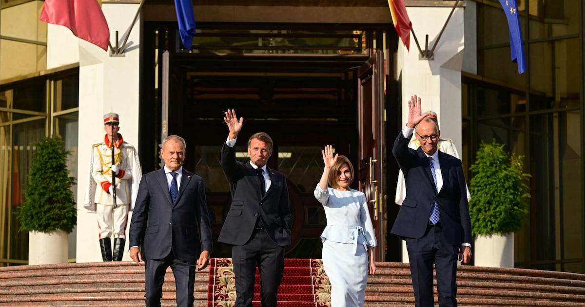 European leaders back Moldova in face of ‘massive’ pre-election interference by Russia – The Irish Times