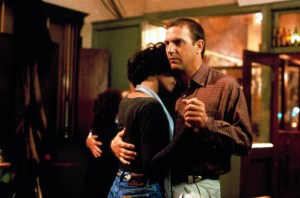 THE BODYGUARD, Whitney Houston, Kevin Costner, 1992, (c) Warner Brothers/courtesy Everett Collection