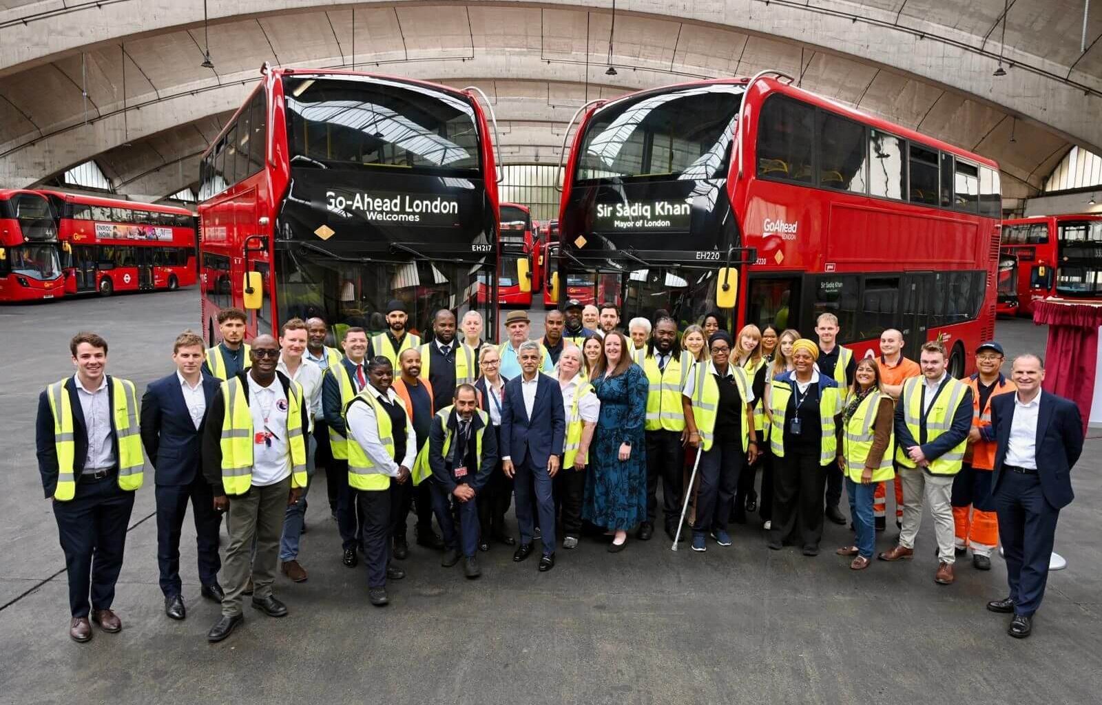 Mayor opens Go-Ahead London's new Operations Control Centre