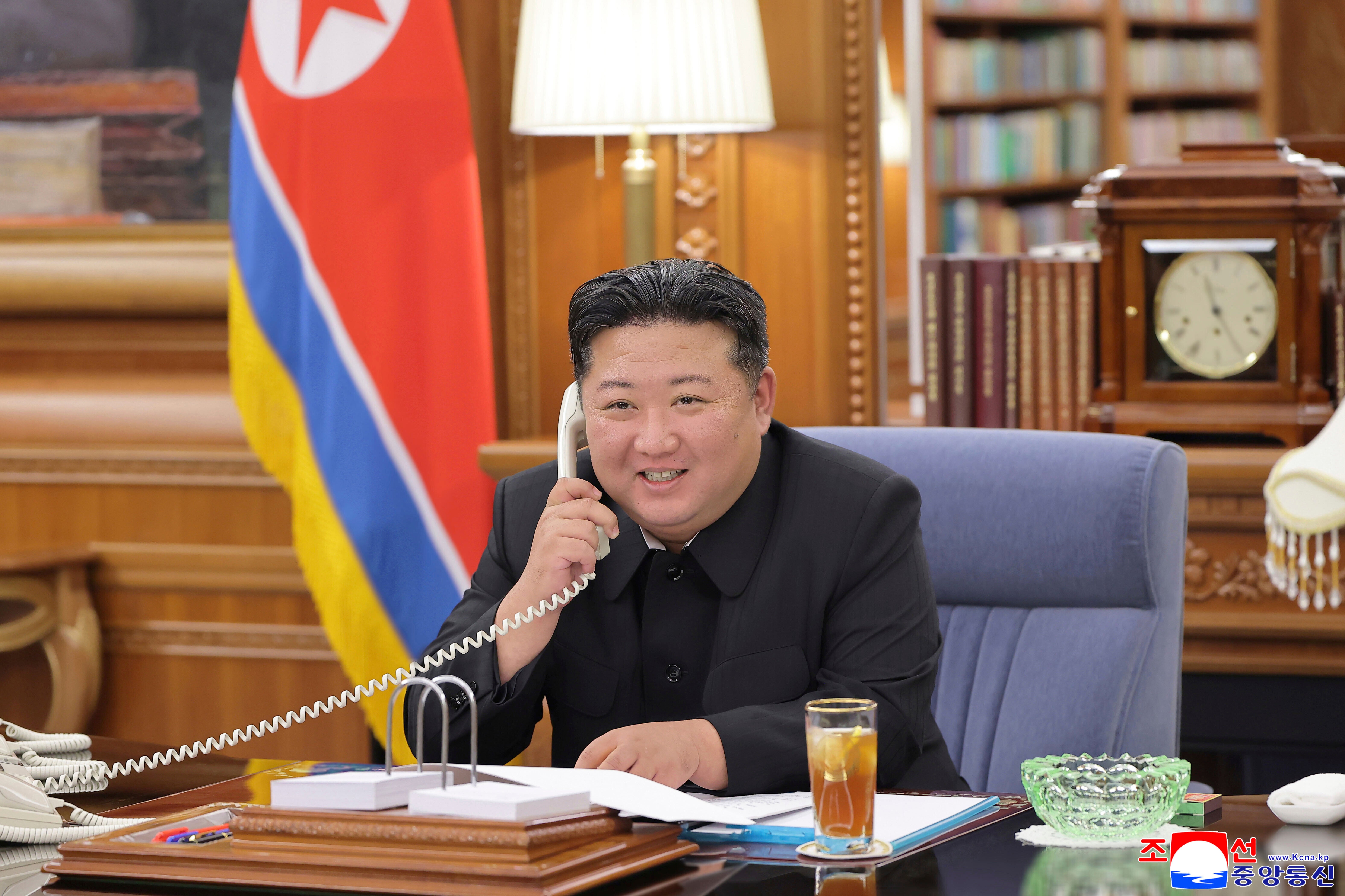 Kim Jong Un speaks to Russian president Vladimir Putin
