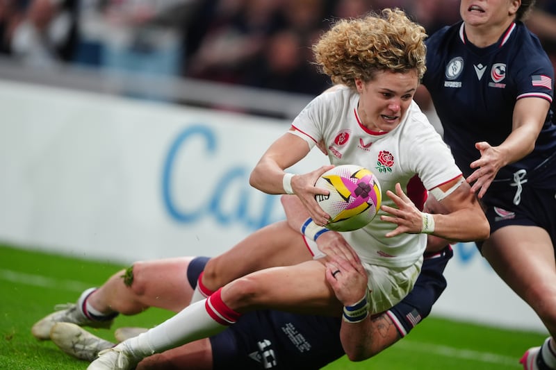 Ellie Kildunne scoring England’s sixth try
