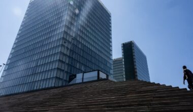 France regrets rise of ‘oven’ glass buildings – The Irish Times