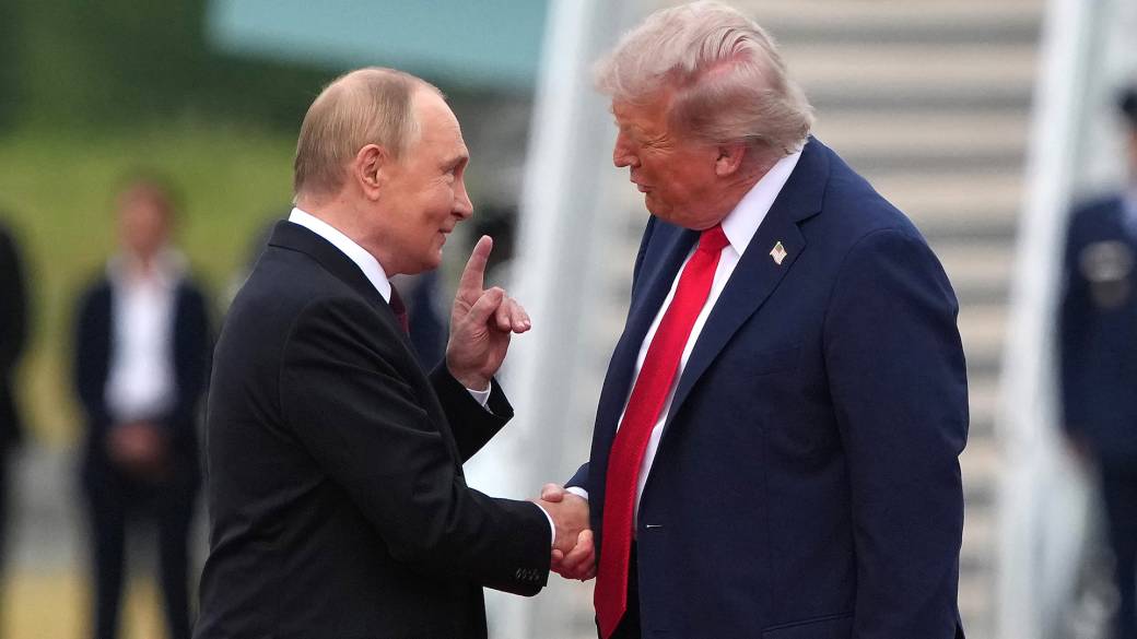 Click to play video: 'Easy for Putin to ‘manipulate’ Trump as stance changes on Russia-Ukraine ceasefire: expert'