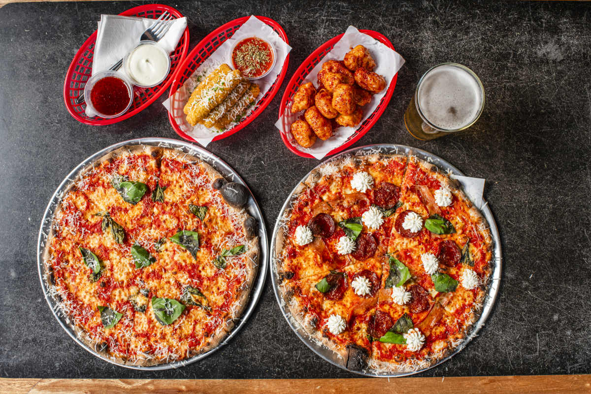 Patio Pizza at The Greyhound - Review - Peckham - London