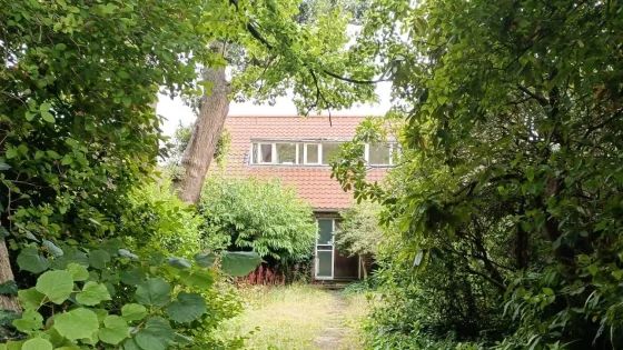 Former AJ editor’s modernist house facing demolition
