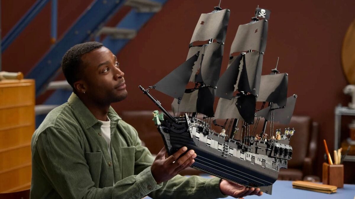 Lego Finally Returns to 'Pirates of the Caribbean' With a 2,862-Piece 'Black Pearl'