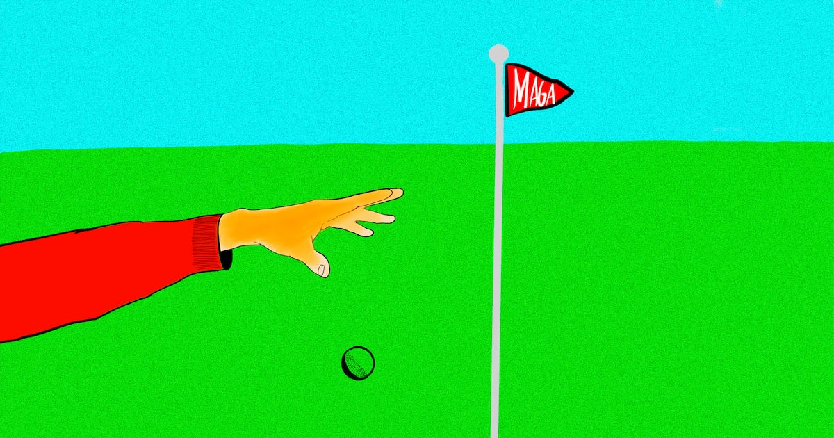 Golf Pros Call BS on Trump’s Golf Record After ‘Cheating’ Videos
