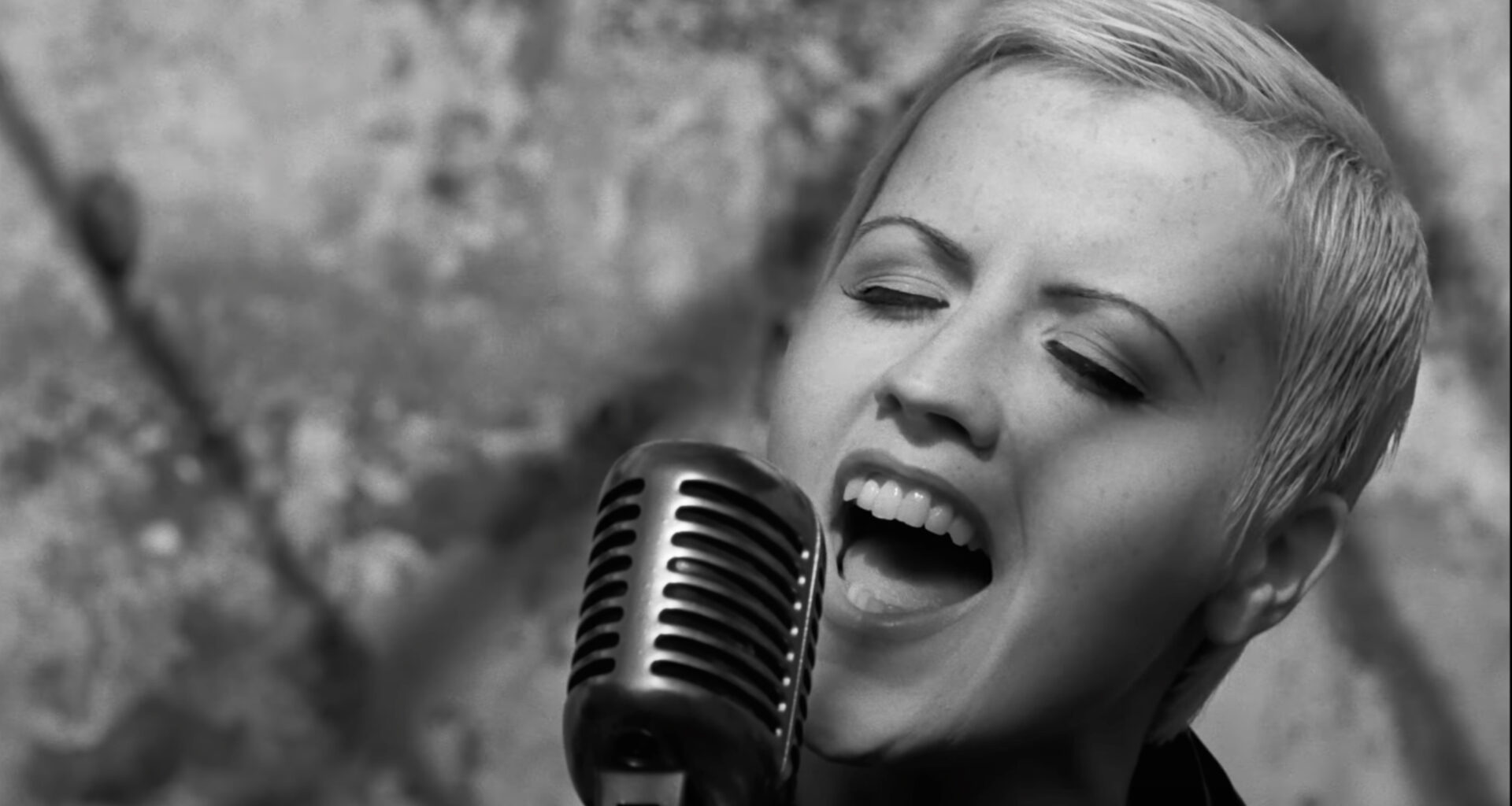Dolores O’Riordan of The Cranberries
