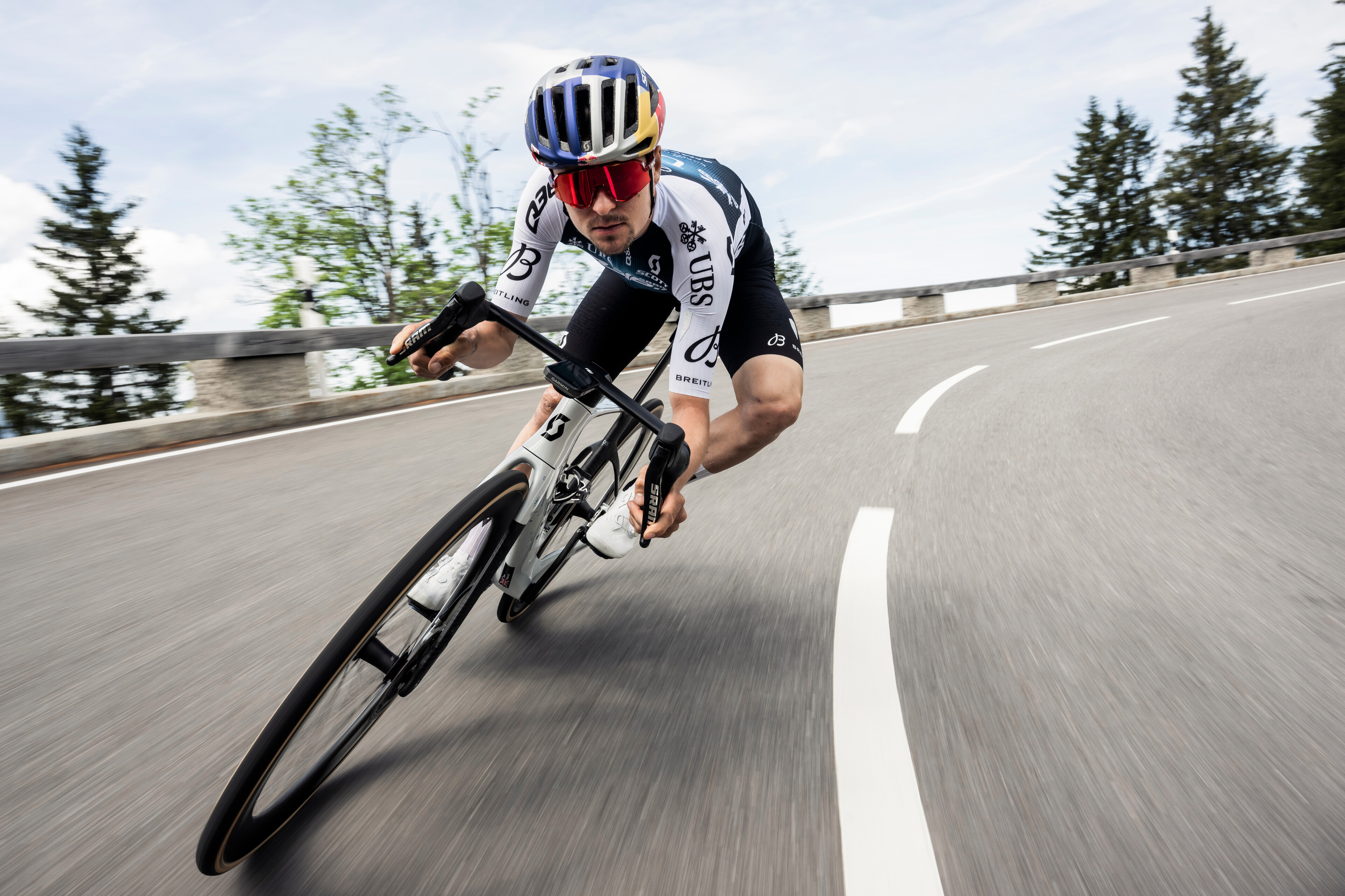 Tom Pidcock descends the Rossfeld Panoramstraße in new video for Red Bull