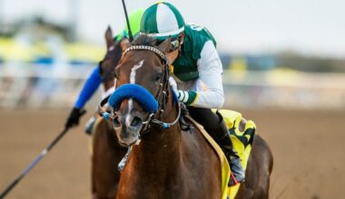 Sammy Davis uses fancy hoofing to win $100K Graduation Stakes at Del Mar