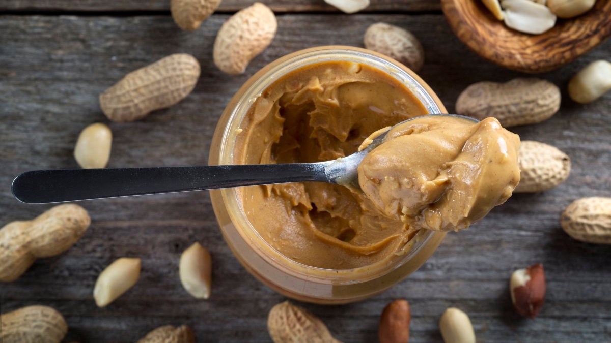 Is it healthy to eat peanut butter every day?