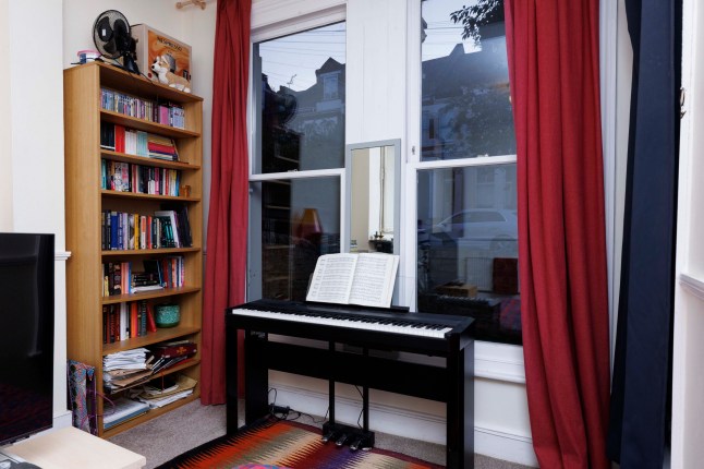 What I Rent - Archway. 18 Parolles Road N19 3RD Lilliane Teachen Pictured: Bedroom I. (C) Belinda Jiao 07598931257 jiao.bilin@gmail.com